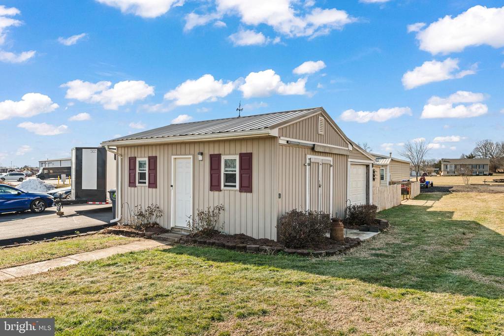 16165 ROGERS ROAD