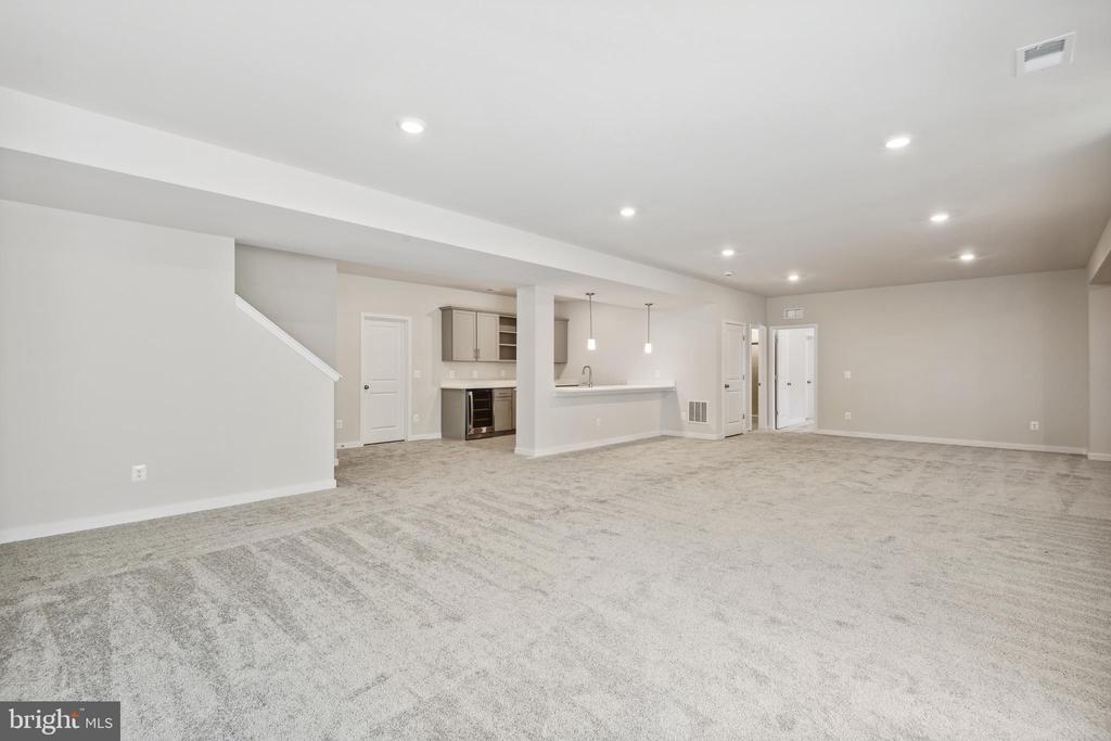 2530 NORTHUMBERLAND DRIVE MACARTHUR LOT 2288