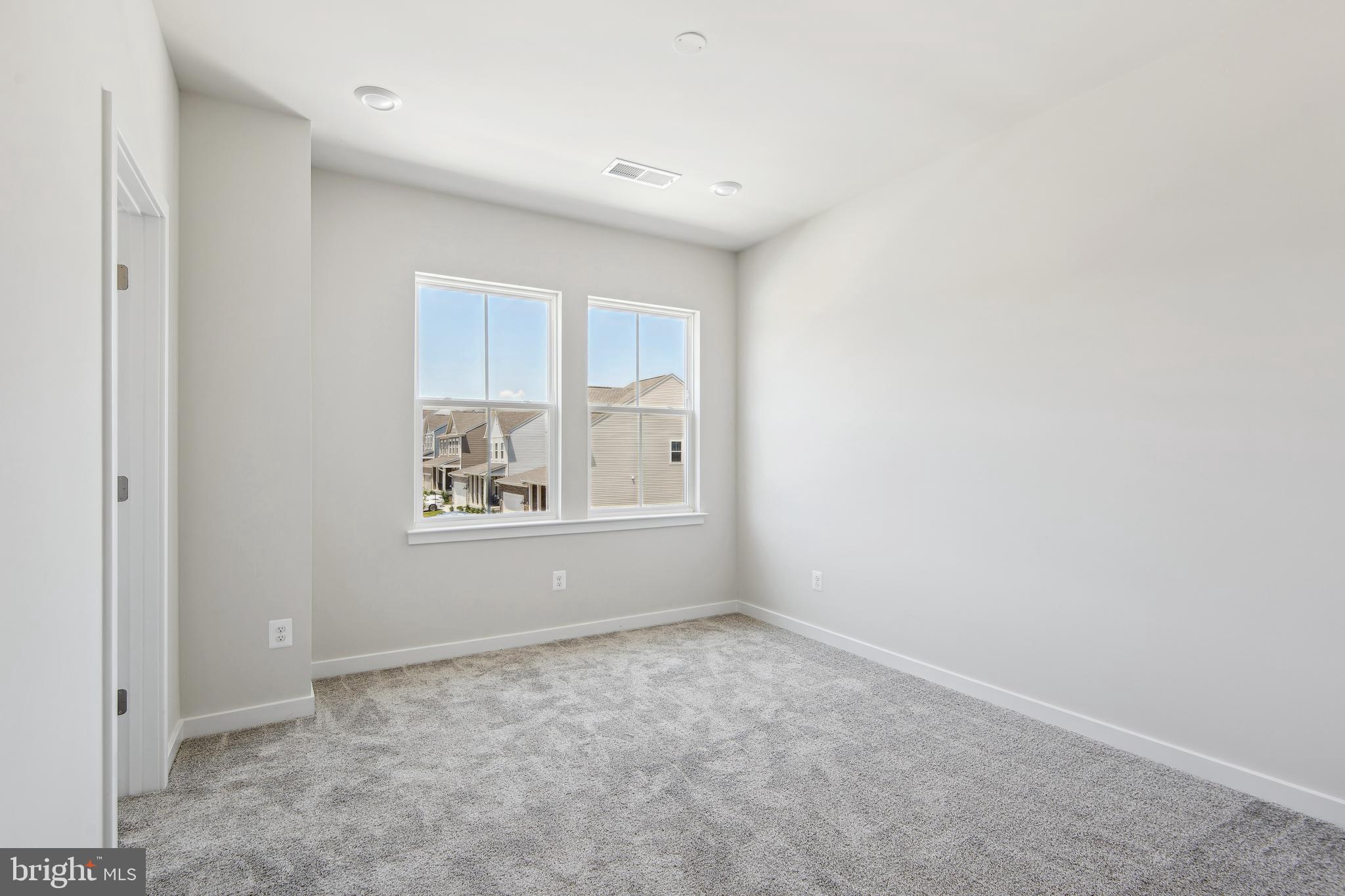 2530 NORTHUMBERLAND DRIVE MACARTHUR LOT 2288