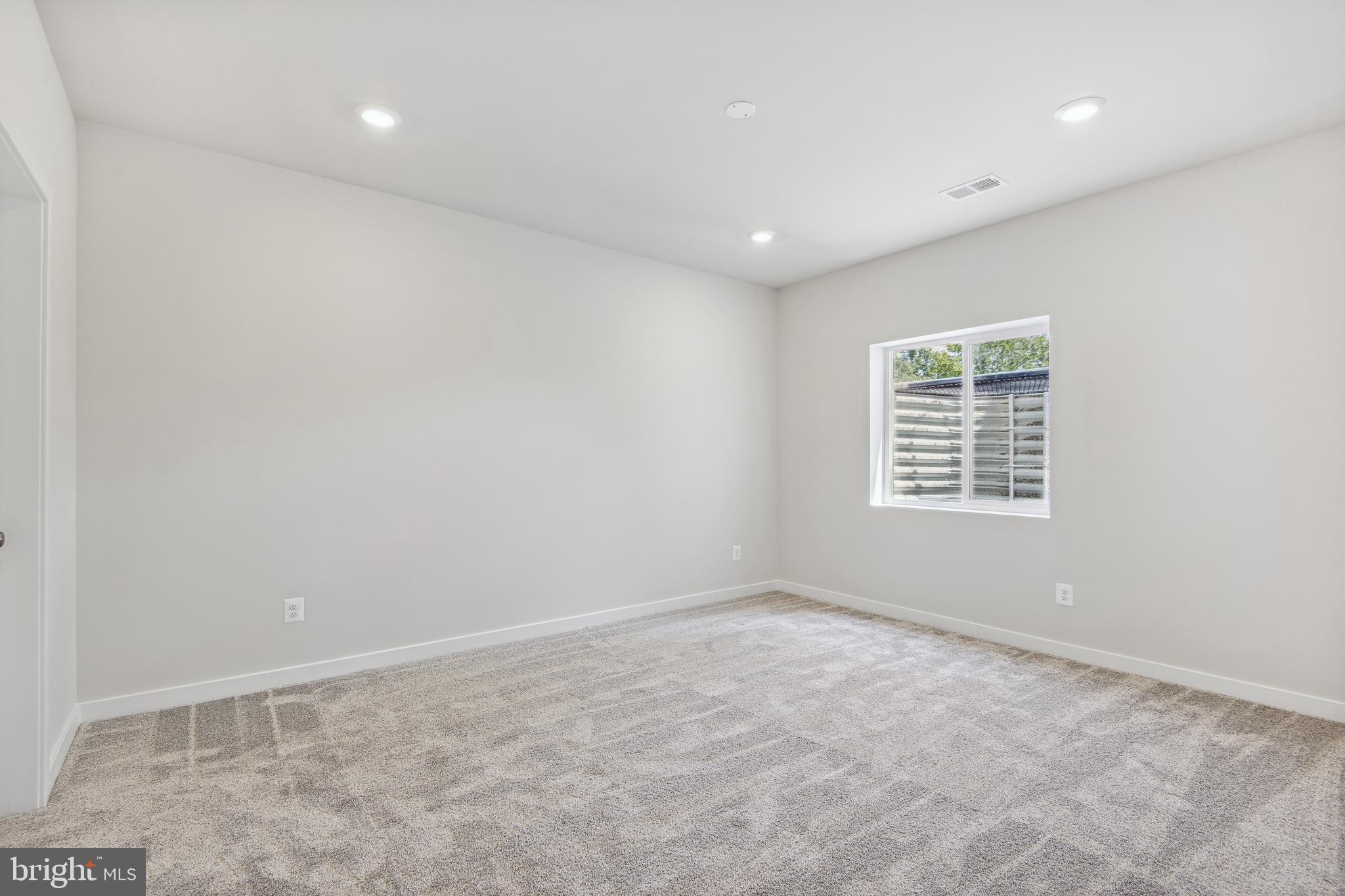 2530 NORTHUMBERLAND DRIVE MACARTHUR LOT 2288