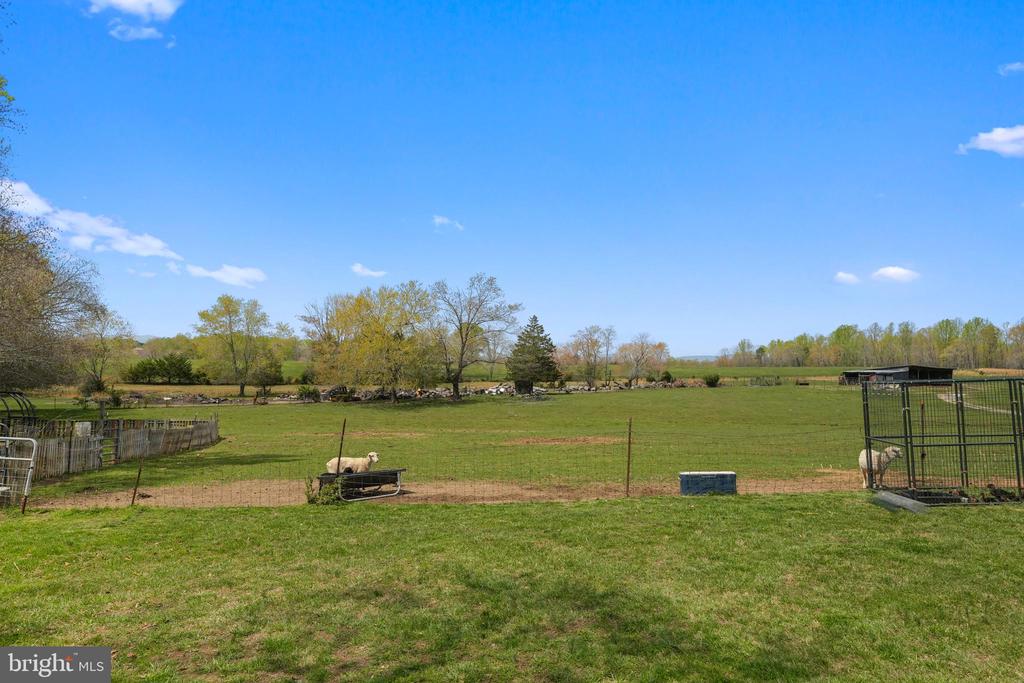 4016 INDIAN RUN ROAD