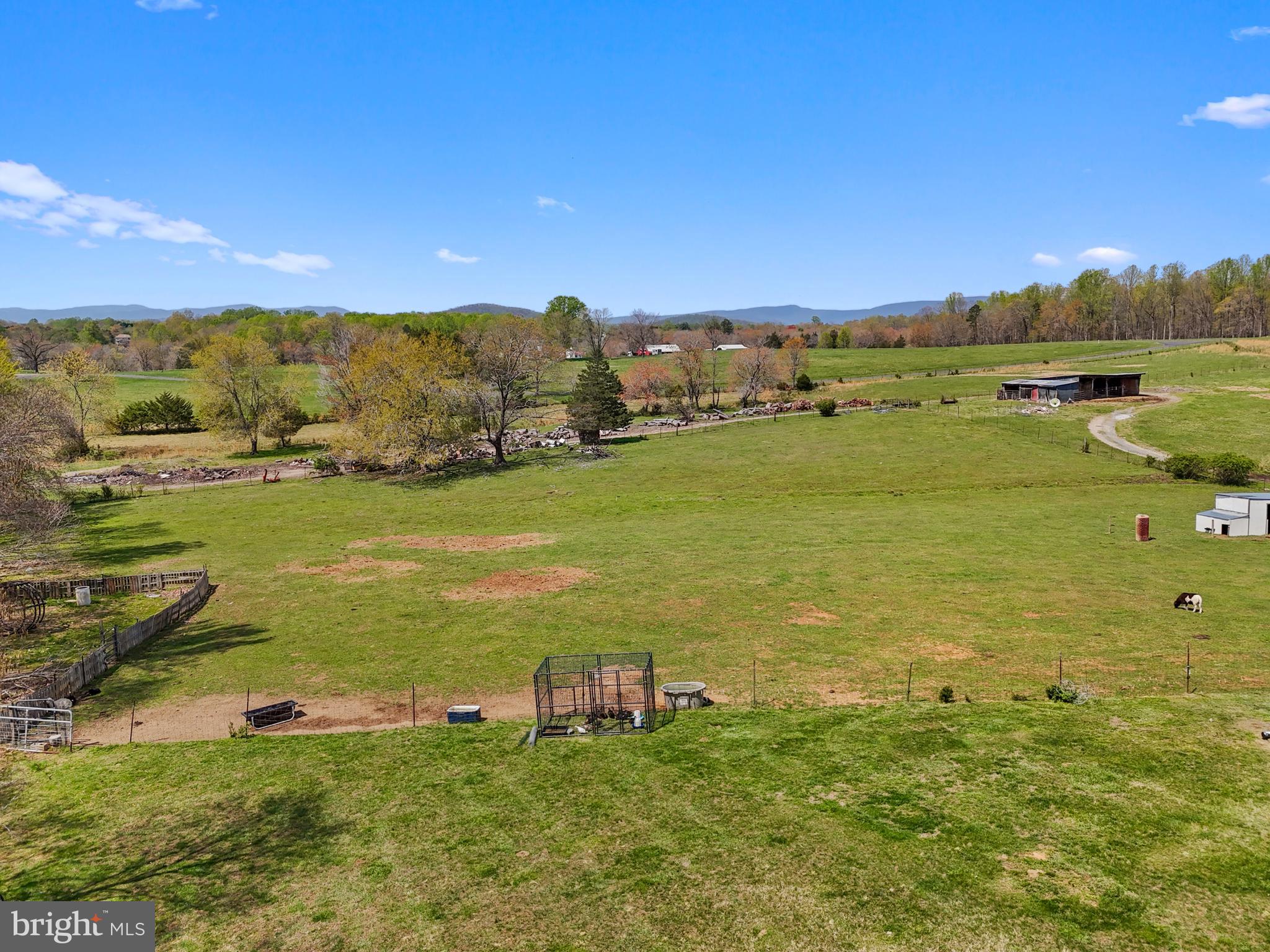 4016 INDIAN RUN ROAD