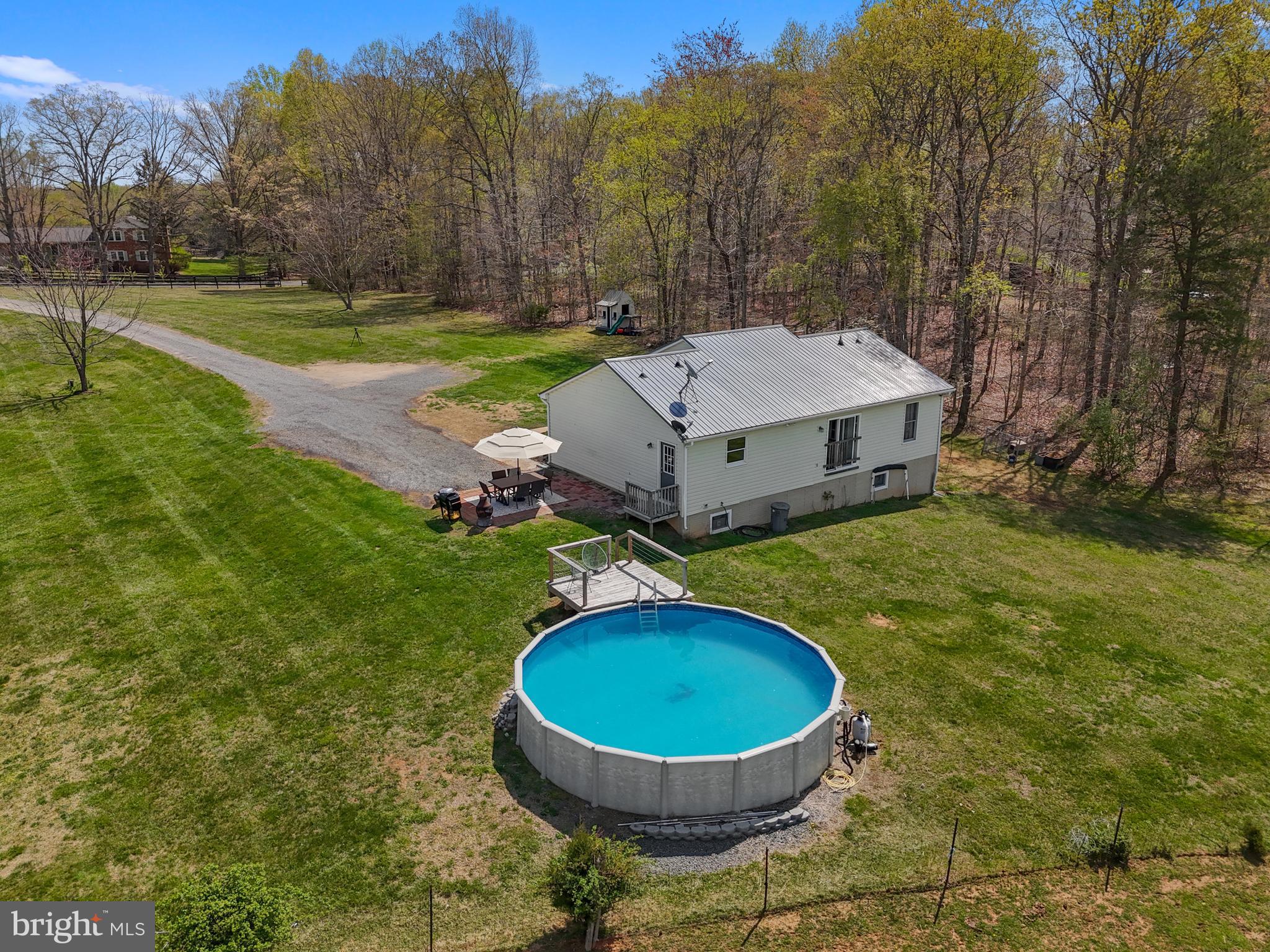 4016 INDIAN RUN ROAD