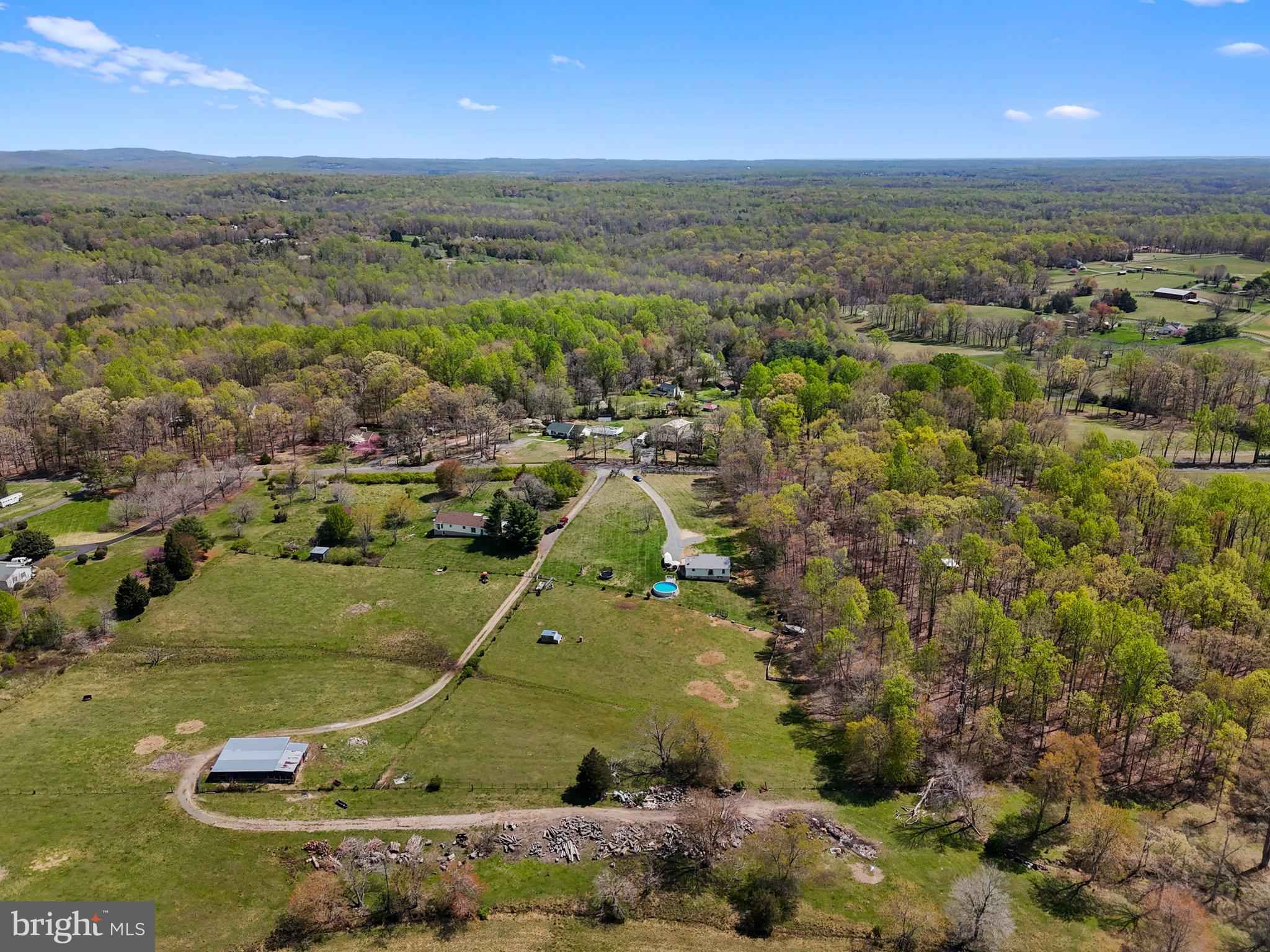 4016 INDIAN RUN ROAD