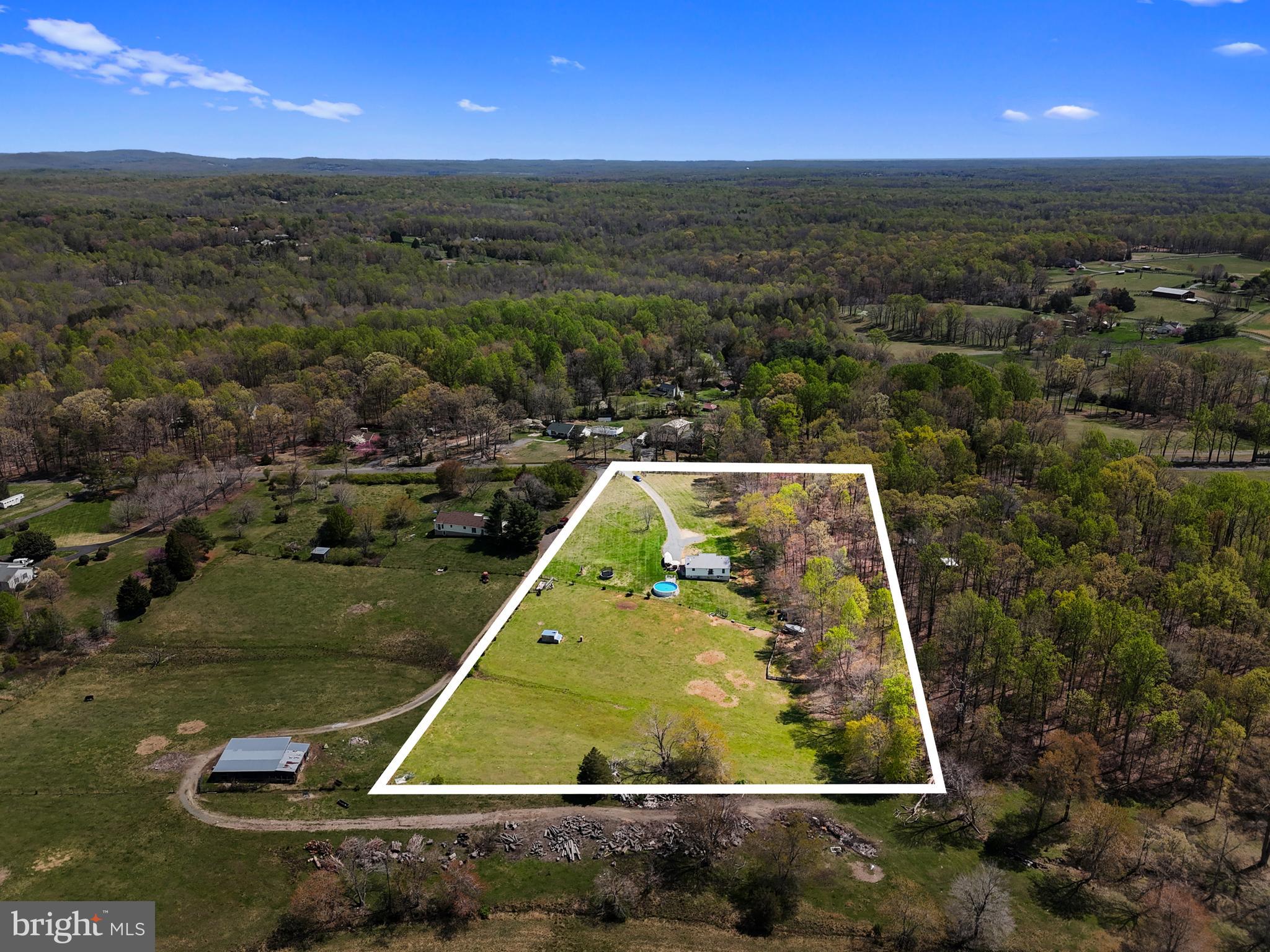 4016 INDIAN RUN ROAD