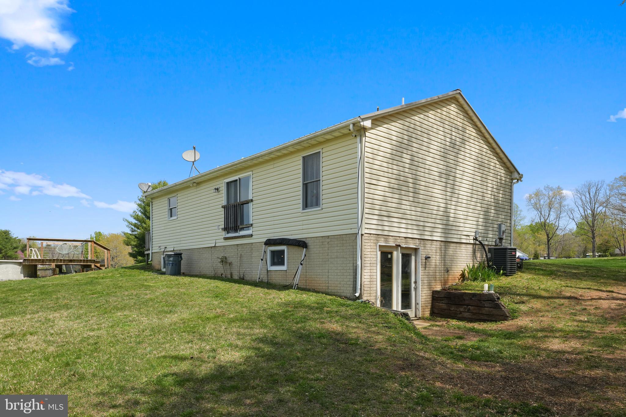 4016 INDIAN RUN ROAD