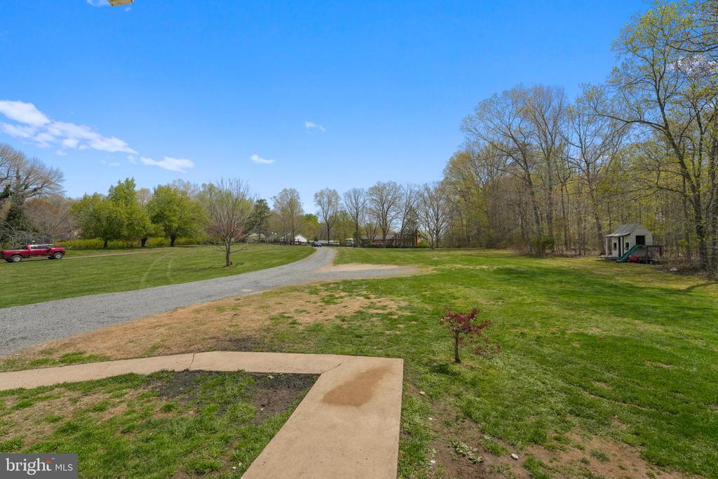 4016 INDIAN RUN ROAD
