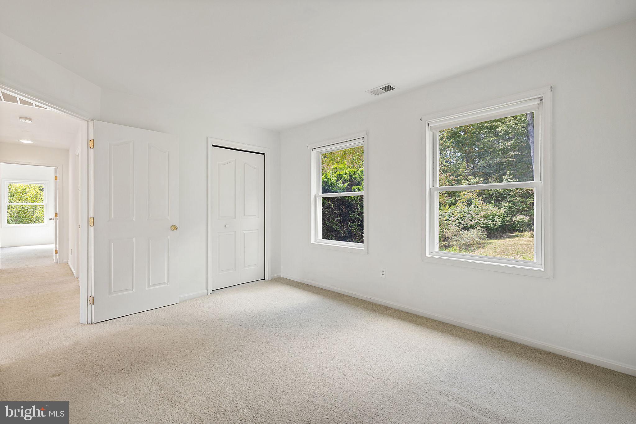 1372 FREEMAN DRIVE