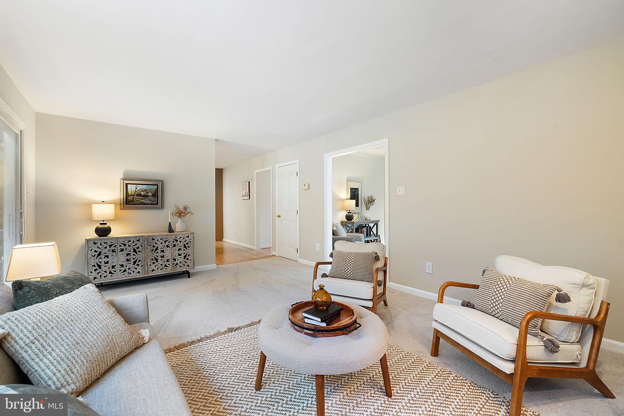 1372 FREEMAN DRIVE