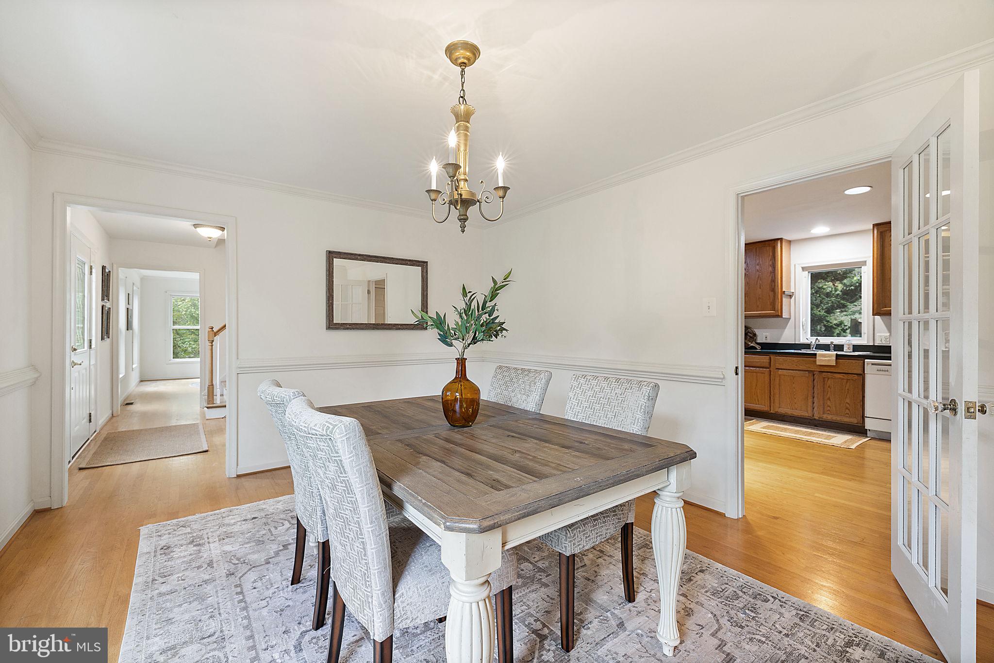 1372 FREEMAN DRIVE