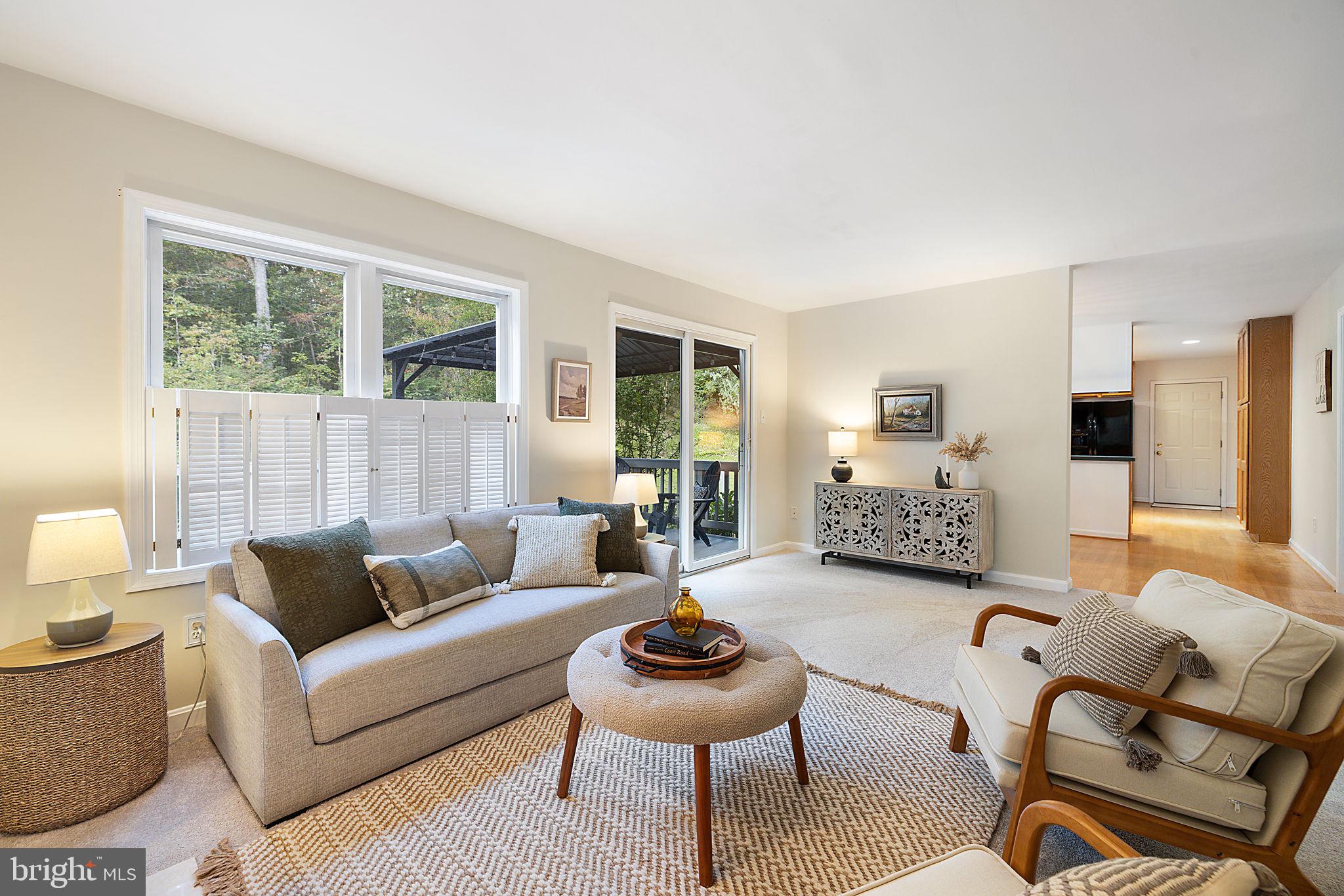 1372 FREEMAN DRIVE
