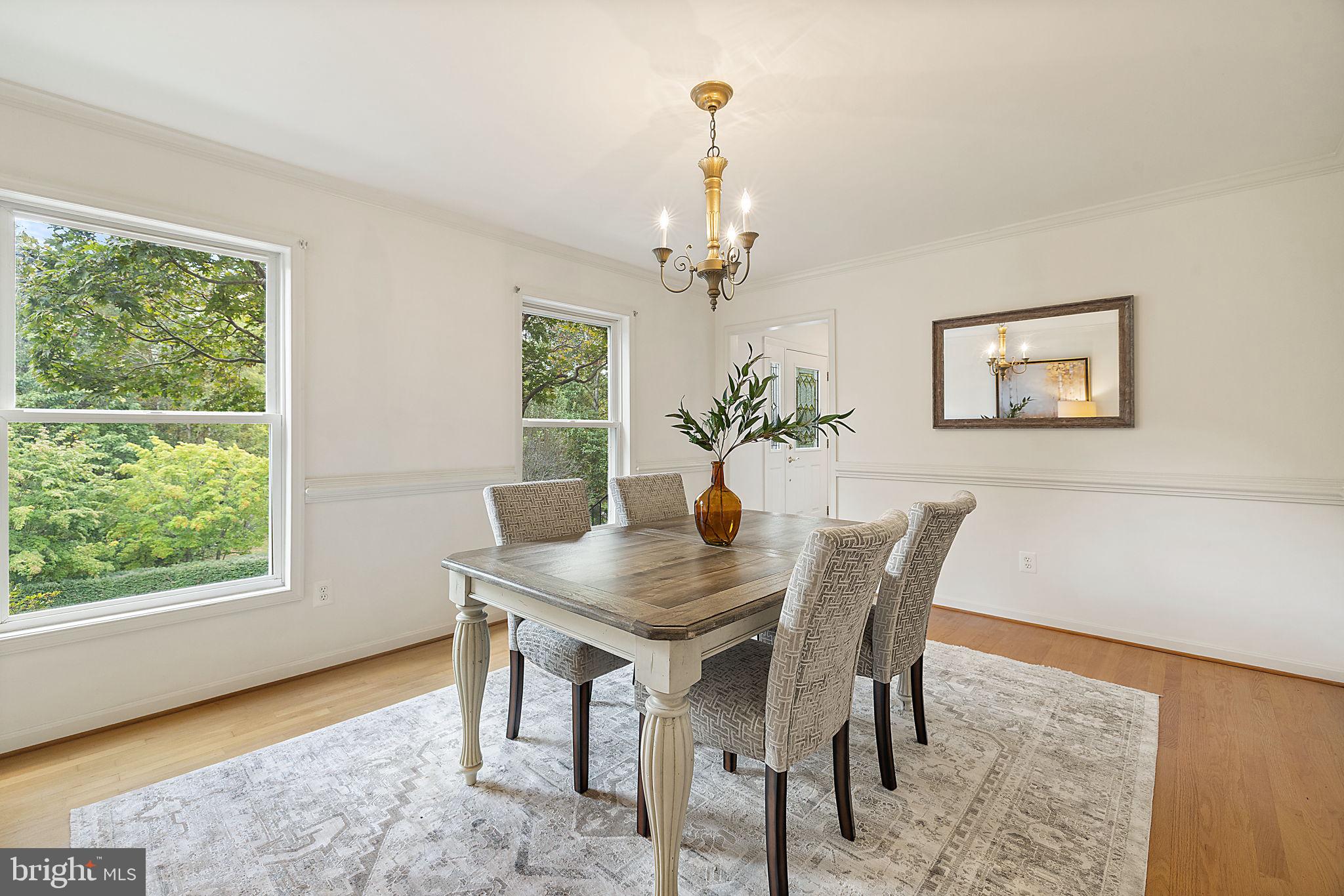 1372 FREEMAN DRIVE