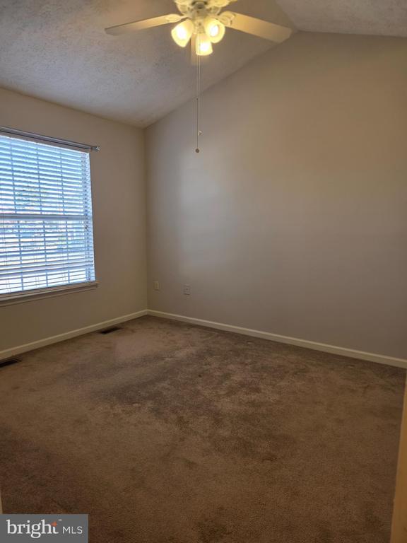 528 CROMWELL COURT