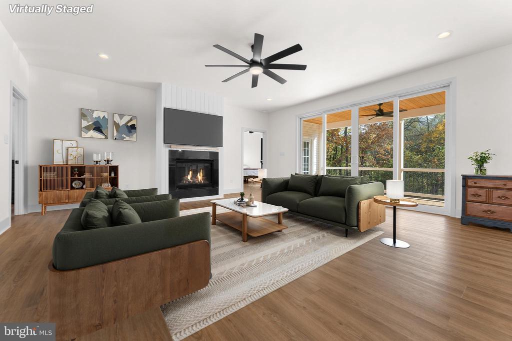 9140 VISTAVIEW LANE