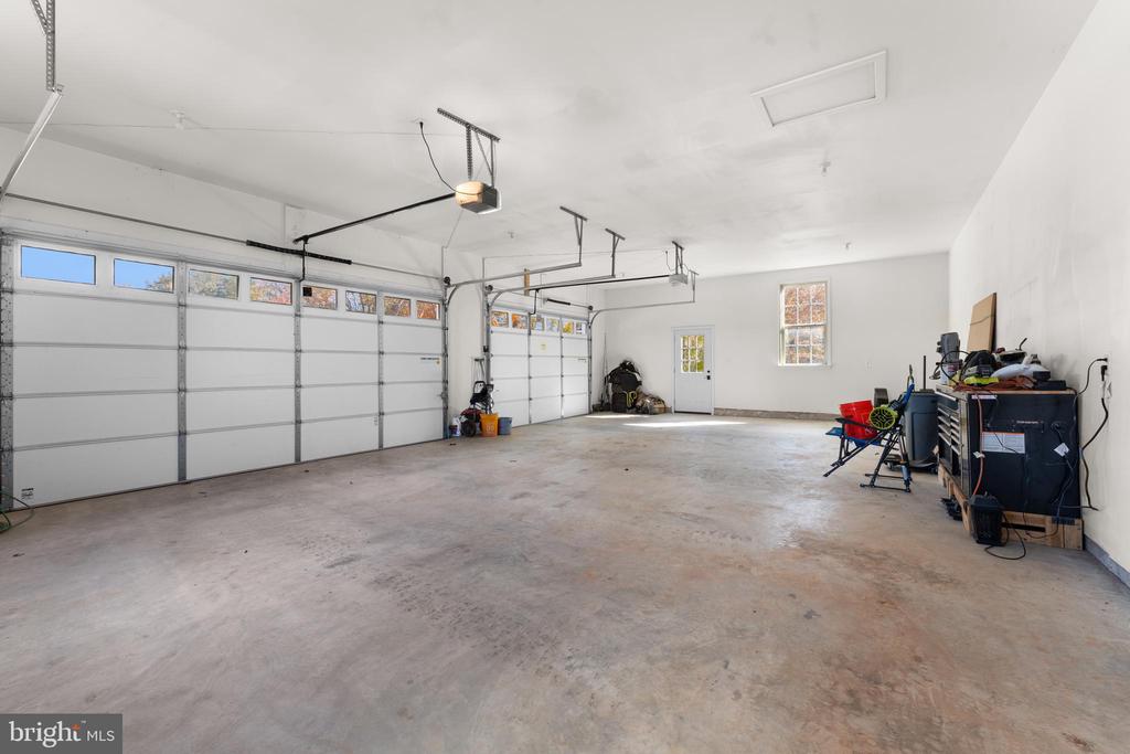 9140 VISTAVIEW LANE