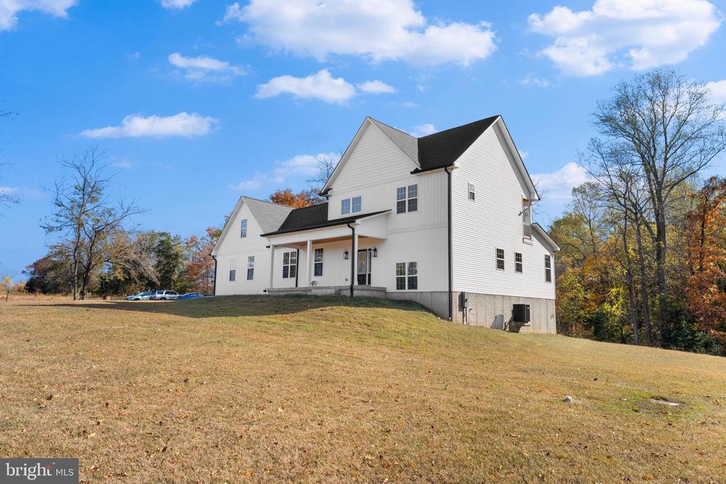 9140 VISTAVIEW LANE