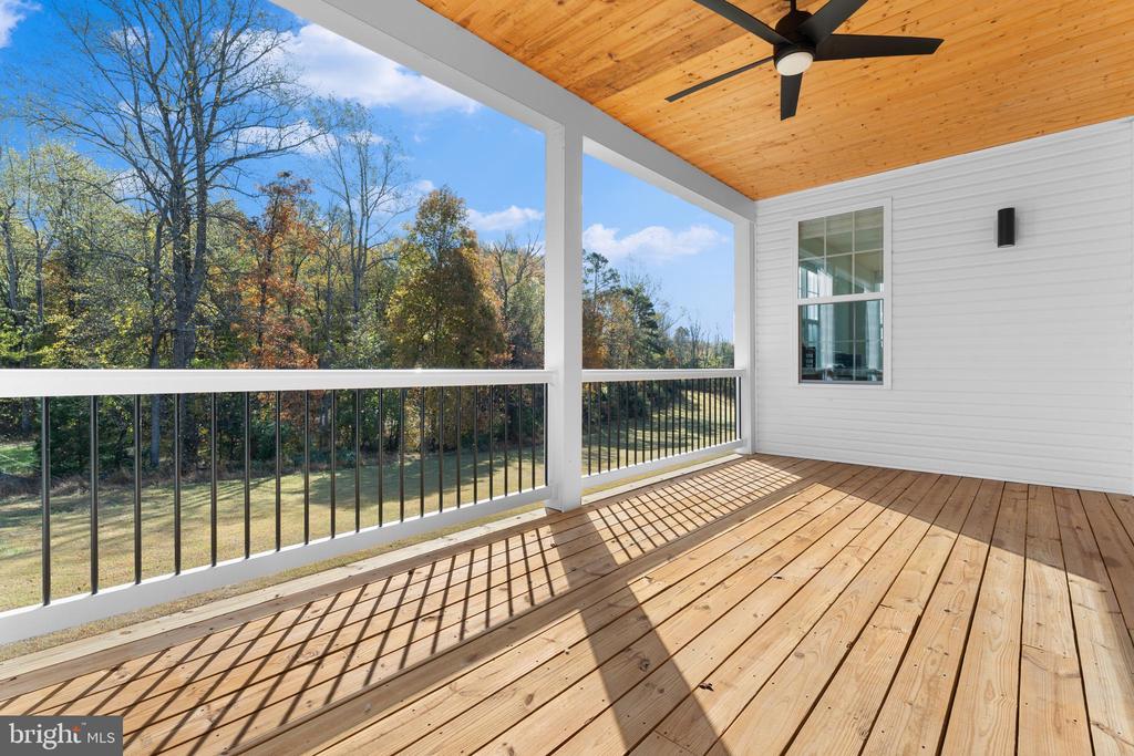 9140 VISTAVIEW LANE
