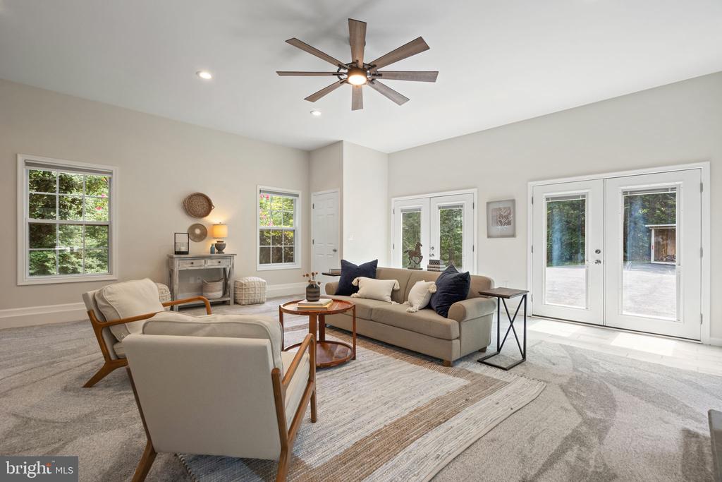 19257 SPRINGFIELD CIRCLE