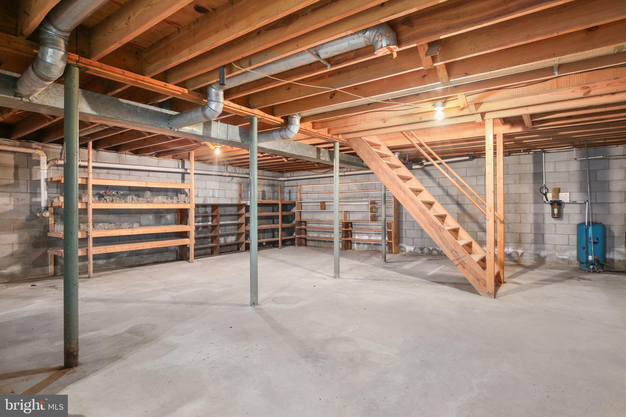 13880 RIDGELEA AVENUE