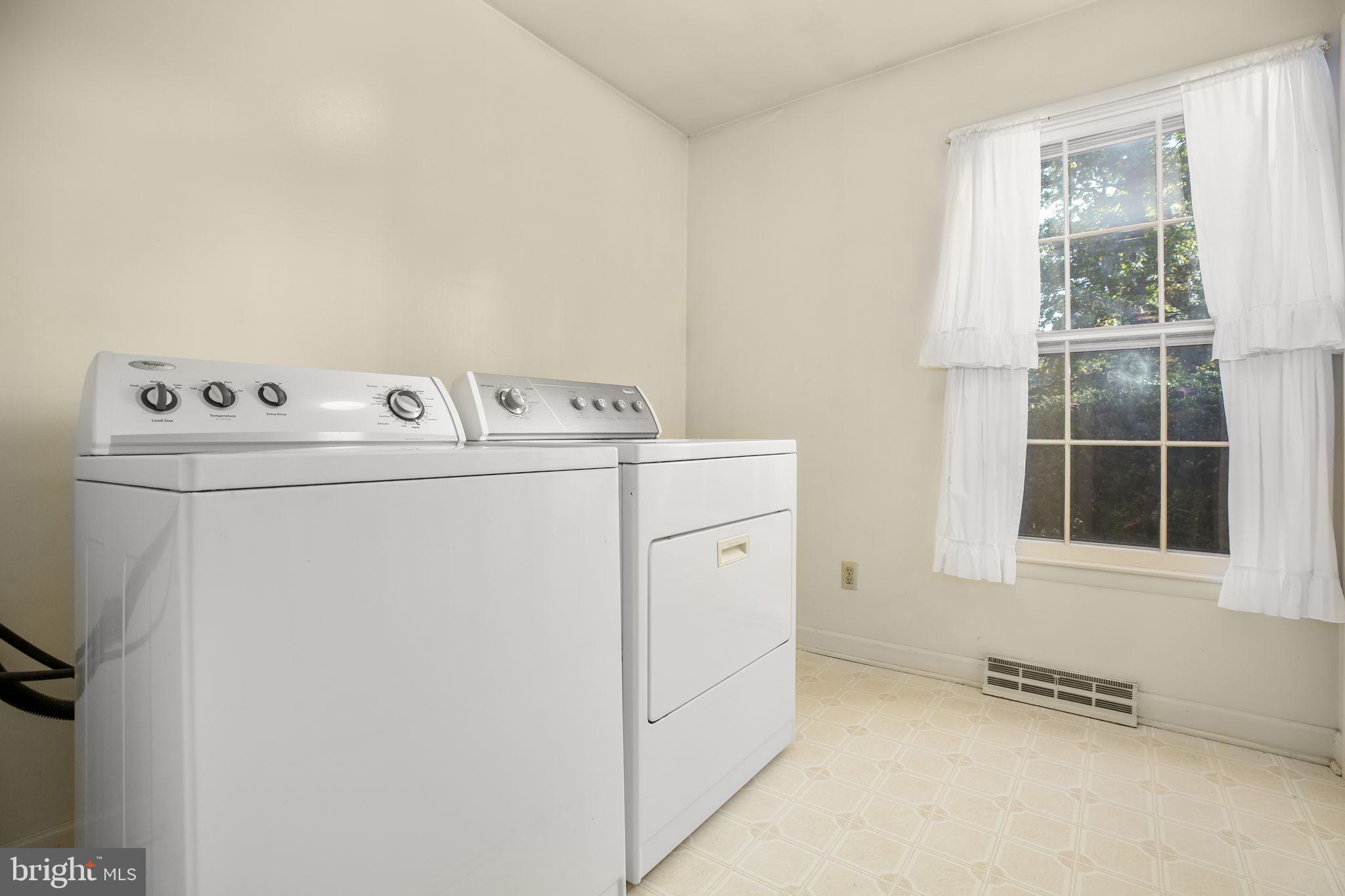 13880 RIDGELEA AVENUE