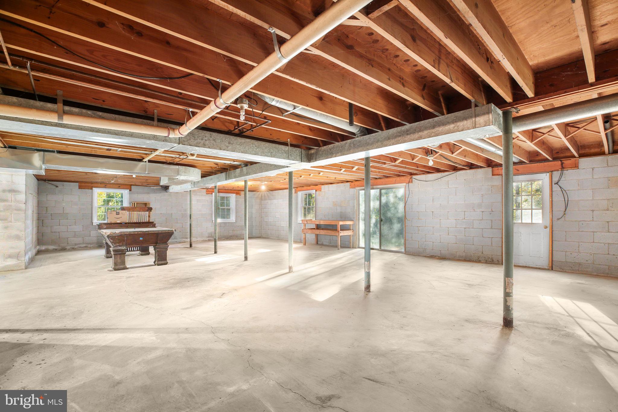 13880 RIDGELEA AVENUE