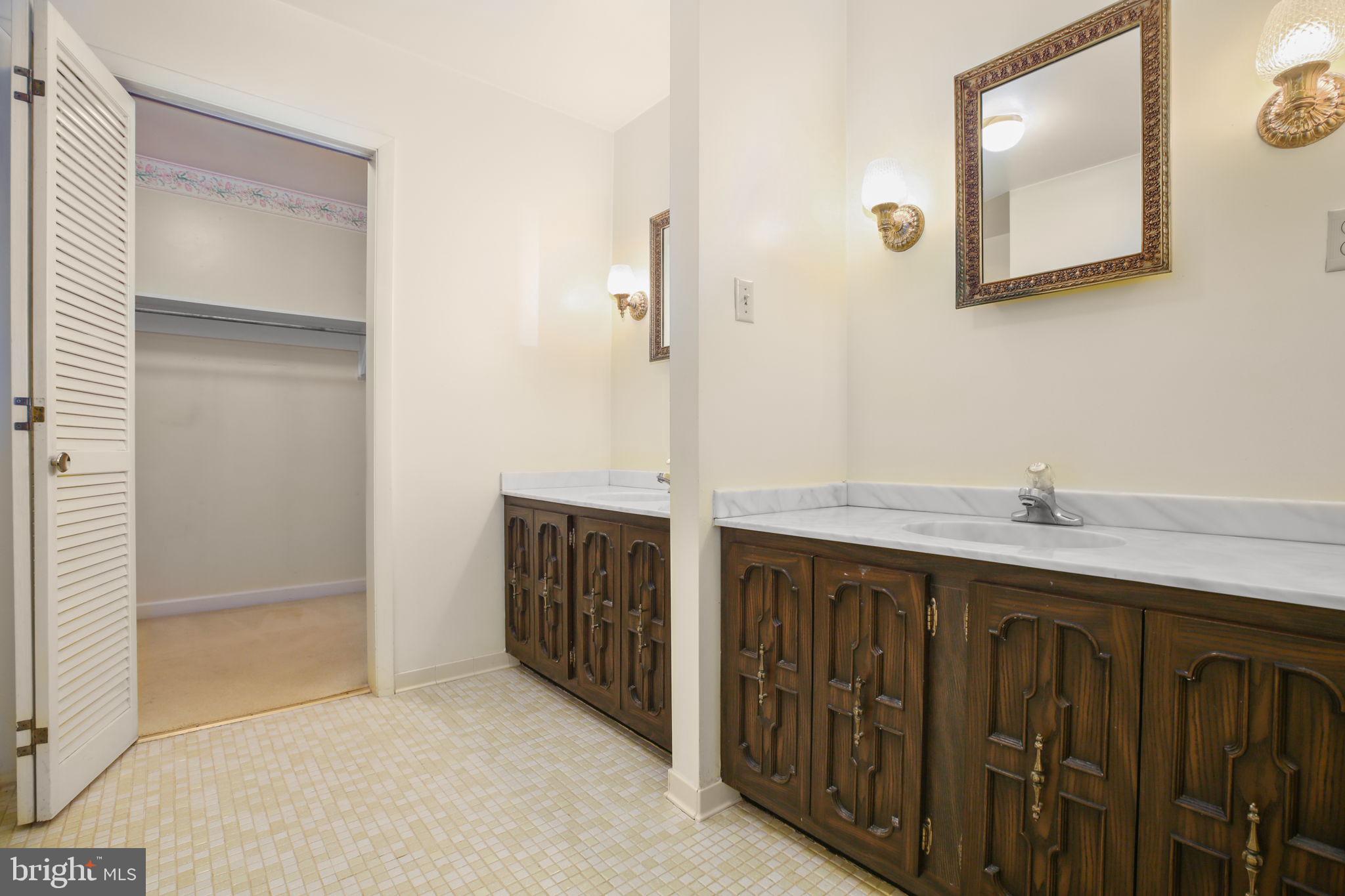 13880 RIDGELEA AVENUE