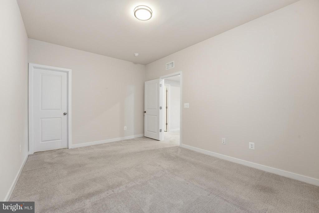 2156 BERWICK DRIVE