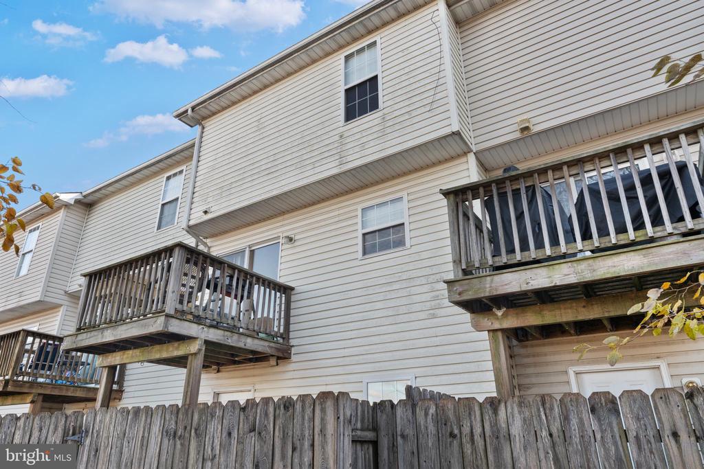 617 MEADOWBROOK