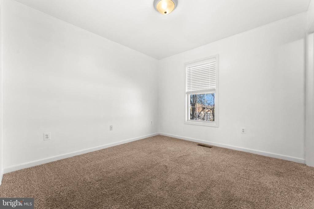 617 MEADOWBROOK