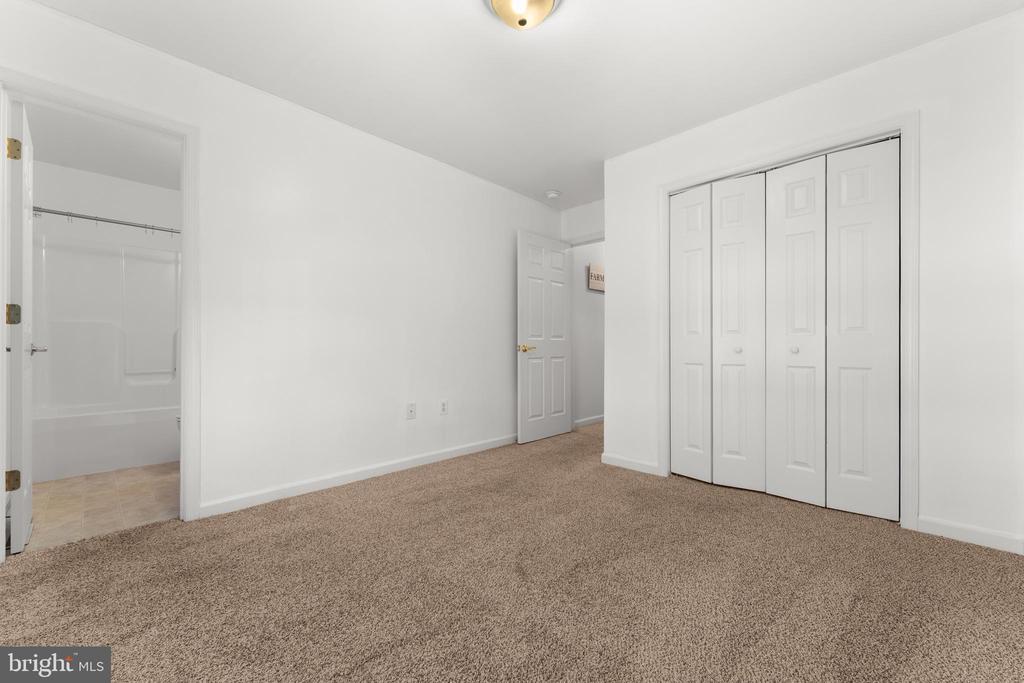 617 MEADOWBROOK