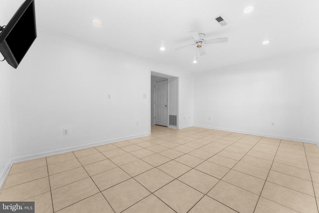 617 MEADOWBROOK