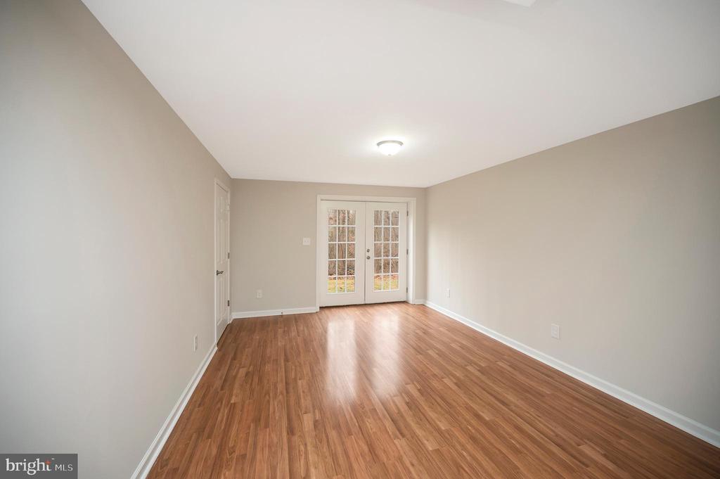16008 BRUCES LANE