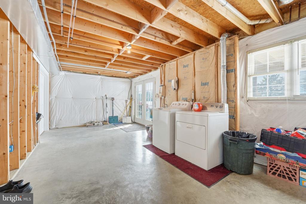 16355 POLLARD LANE