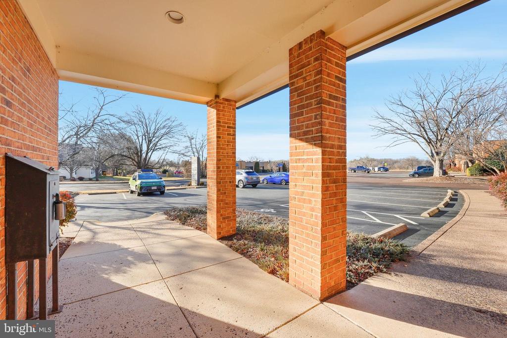 700 SOUTHRIDGE PARKWAY