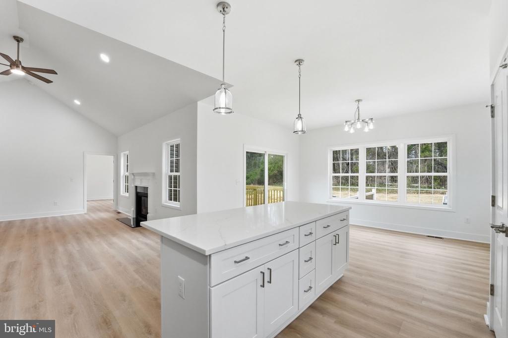 14284 YATES CROSSING