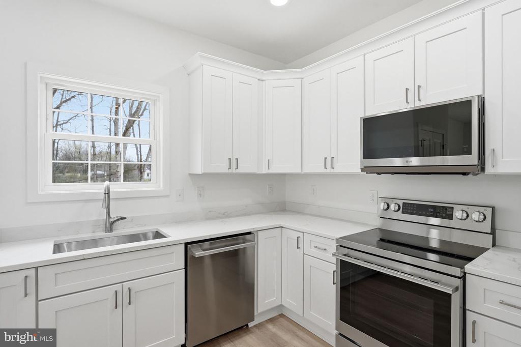 14284 YATES CROSSING