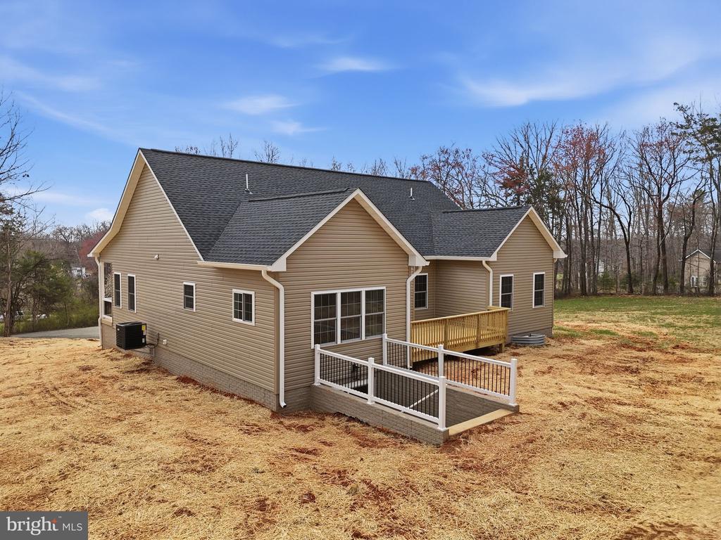14284 YATES CROSSING
