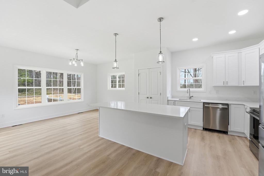 14284 YATES CROSSING