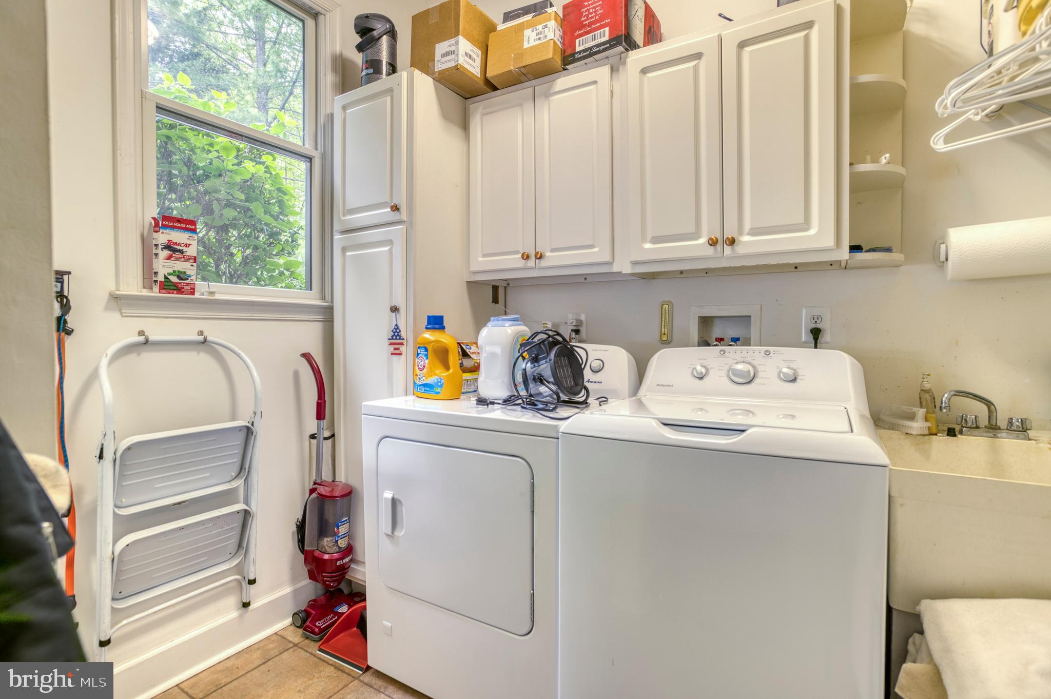 2356 WILDWOOD CIRCLE