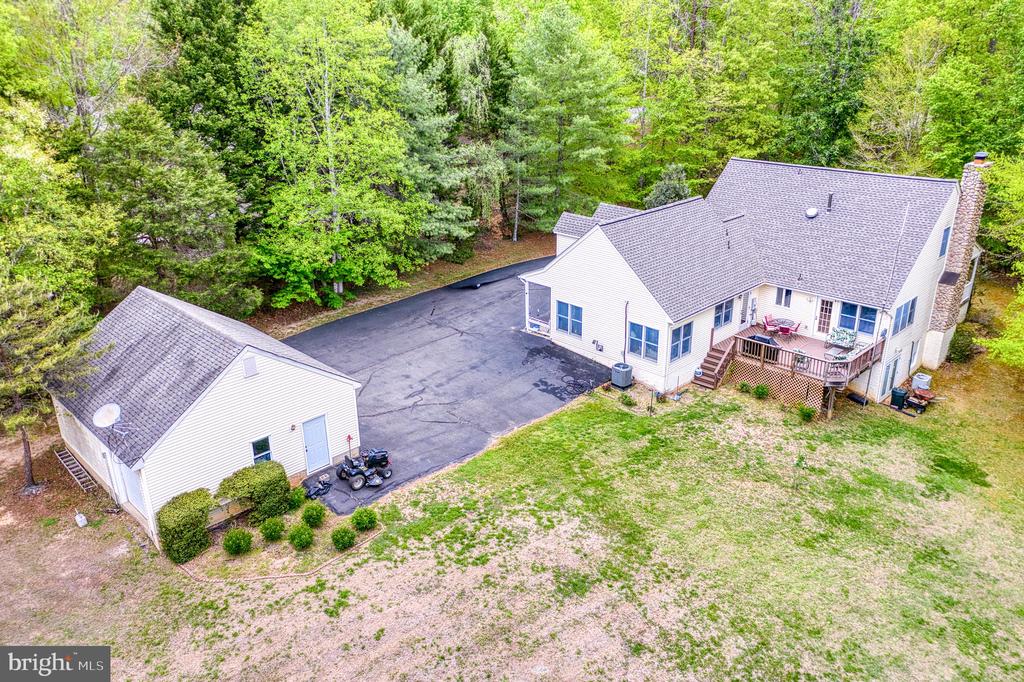 2356 WILDWOOD CIRCLE