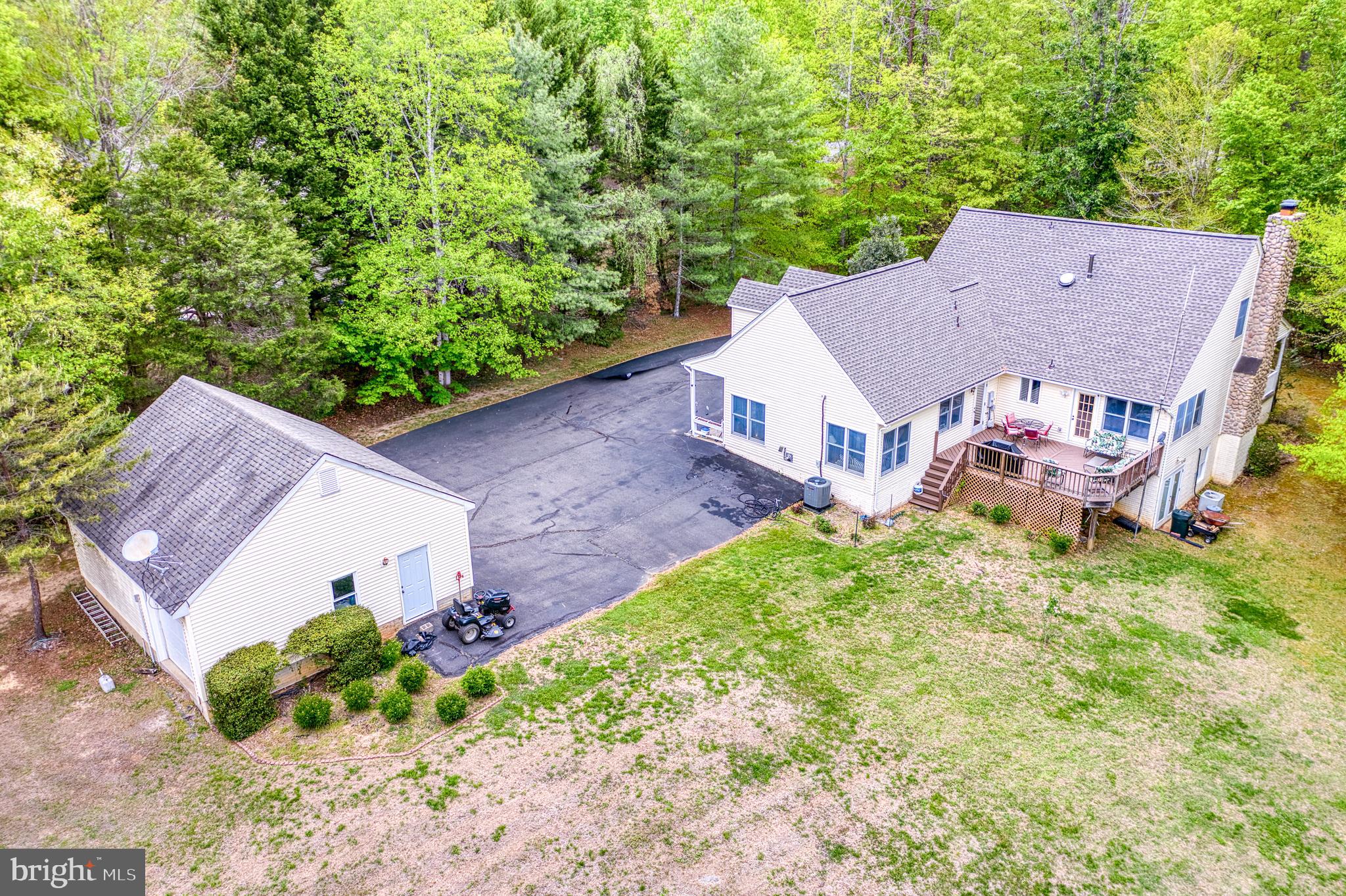 2356 WILDWOOD CIRCLE