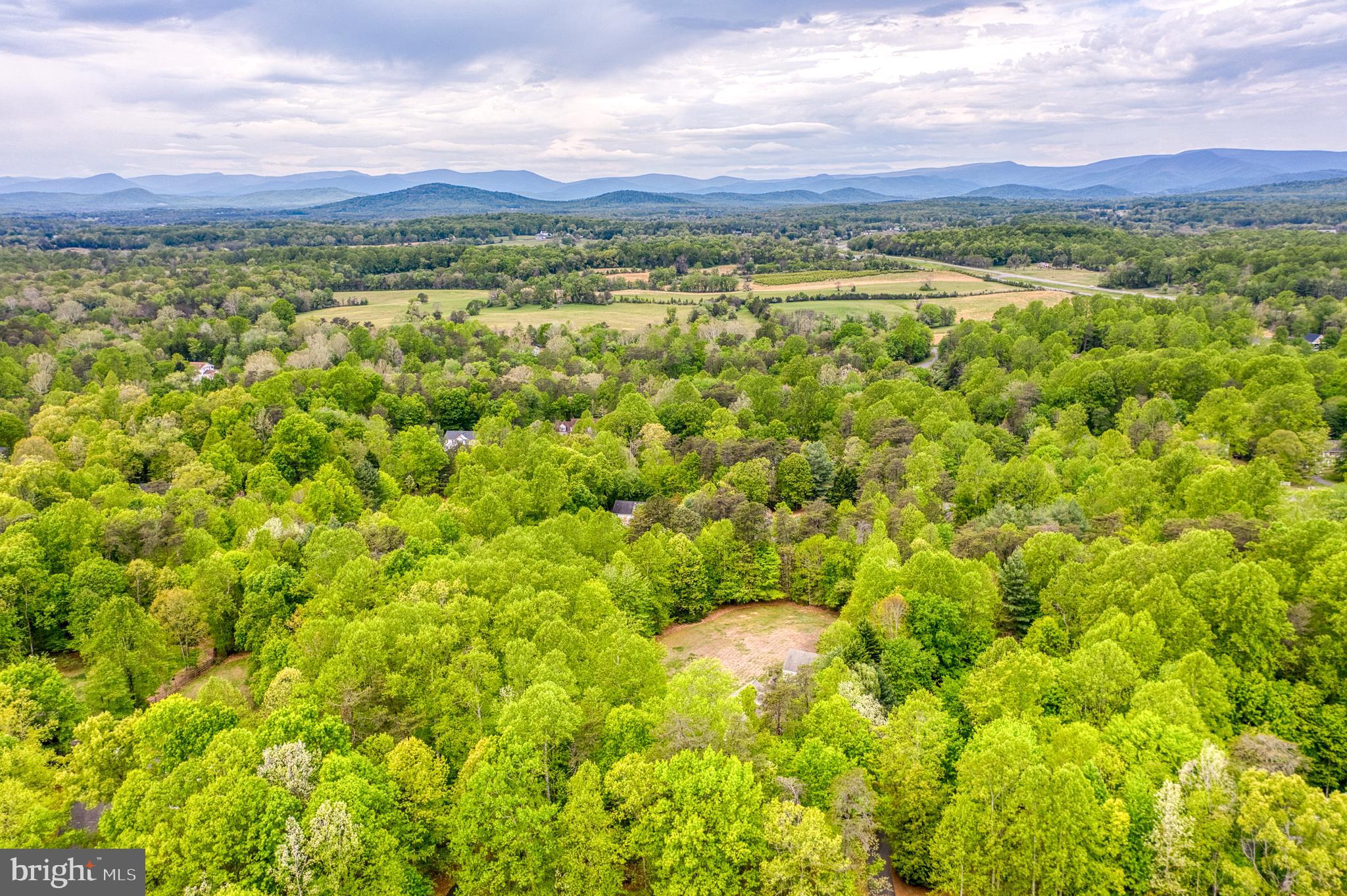 2356 WILDWOOD CIRCLE