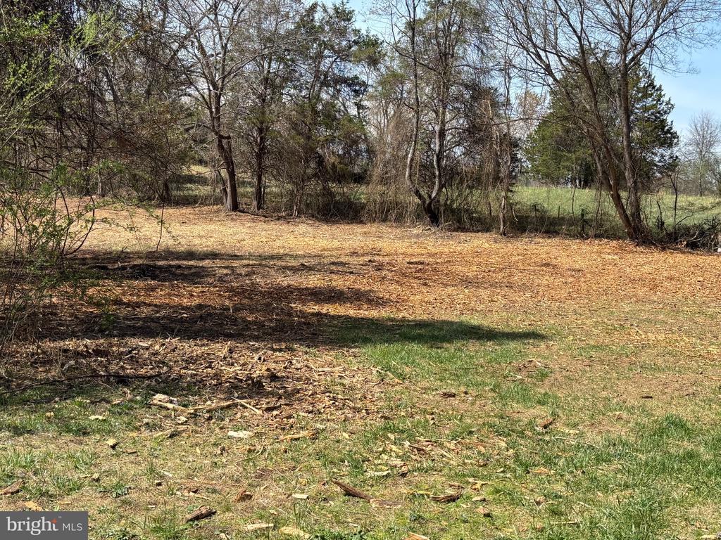 2502 tract 2 HOLLY SPRINGS DR.