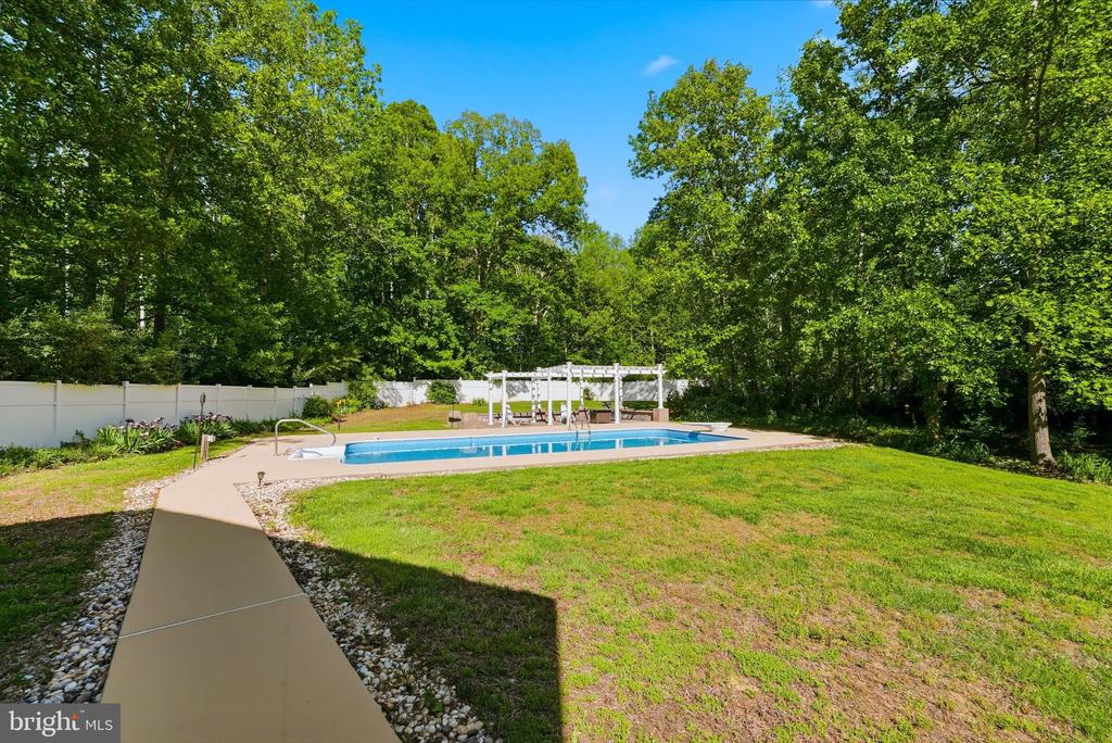 4145 RUNNING QUAIL TRAIL