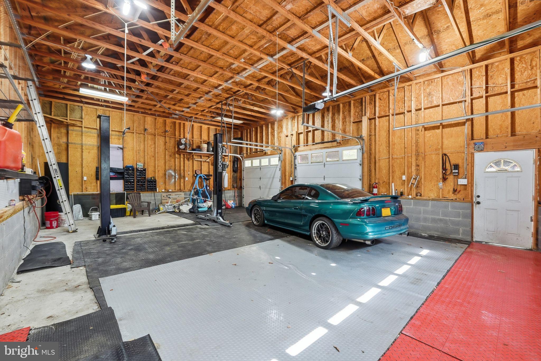 4145 RUNNING QUAIL TRAIL
