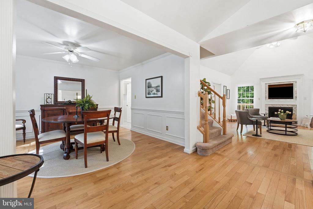 4145 RUNNING QUAIL TRAIL
