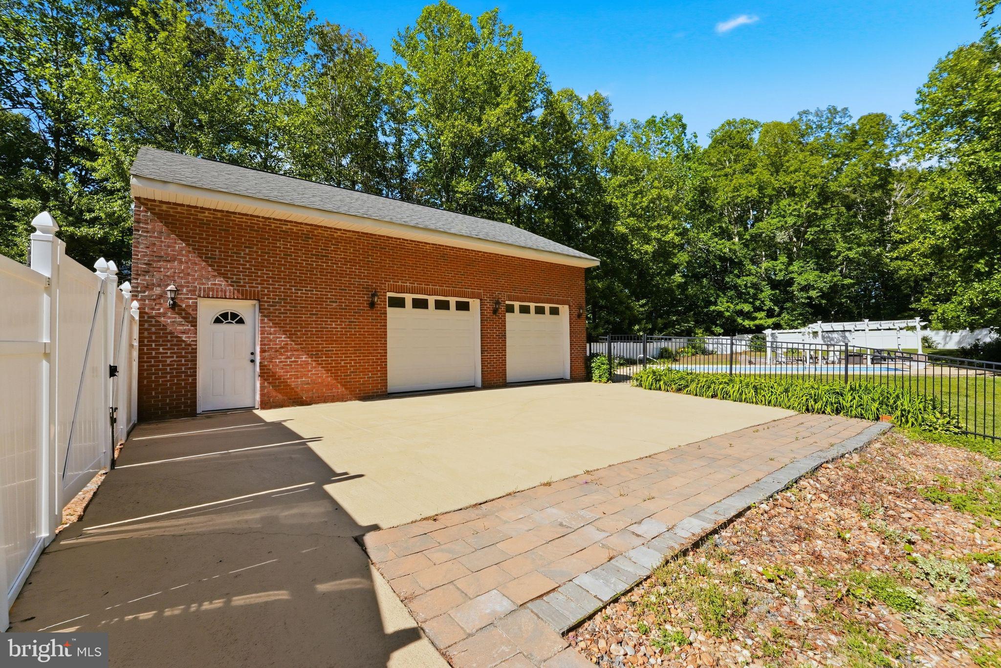 4145 RUNNING QUAIL TRAIL