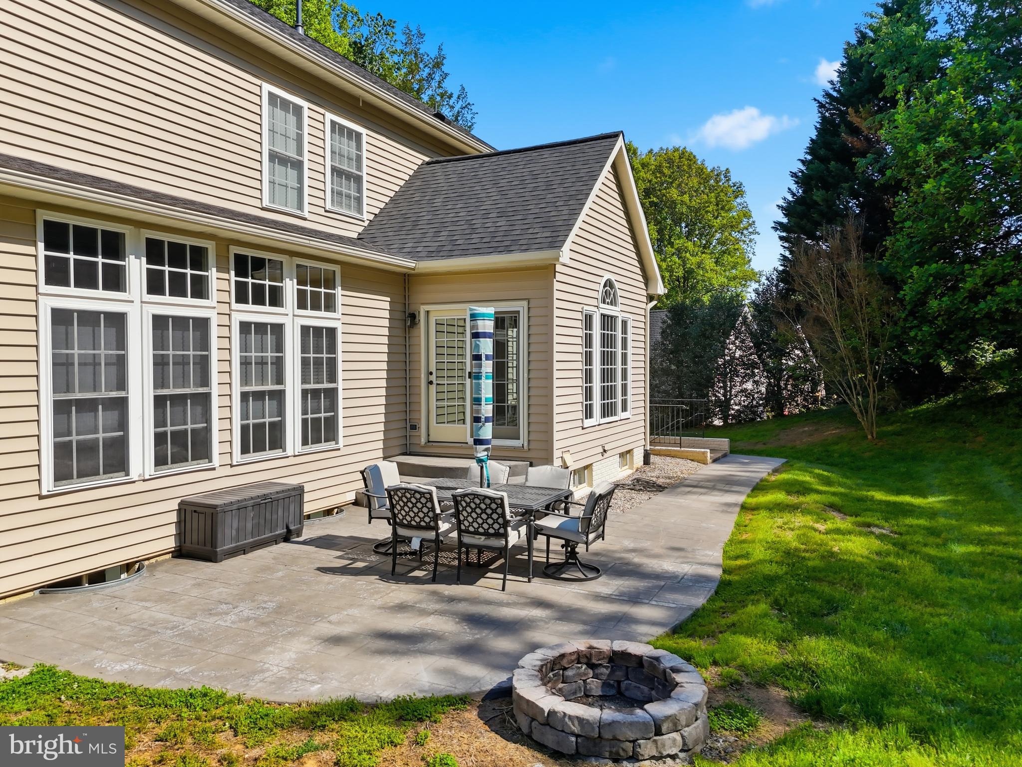 3444 STRATFORD DRIVE