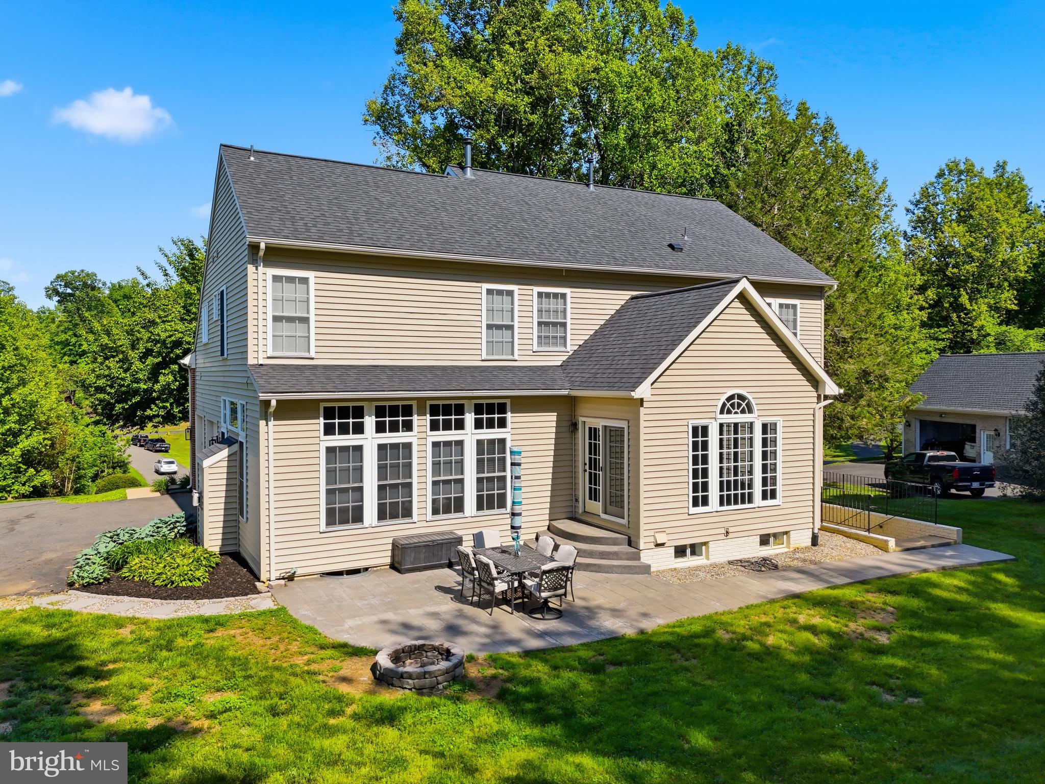 3444 STRATFORD DRIVE