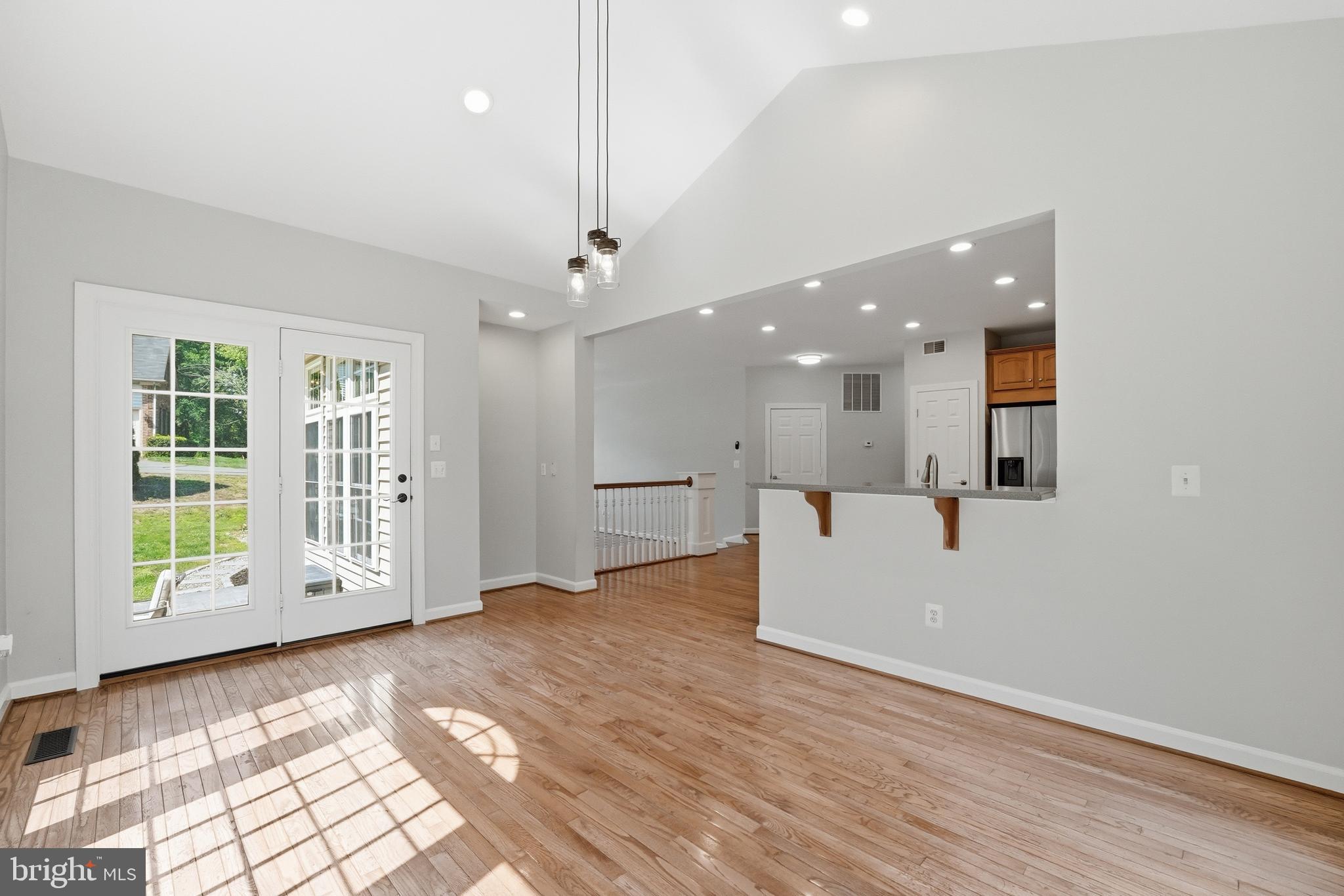 3444 STRATFORD DRIVE